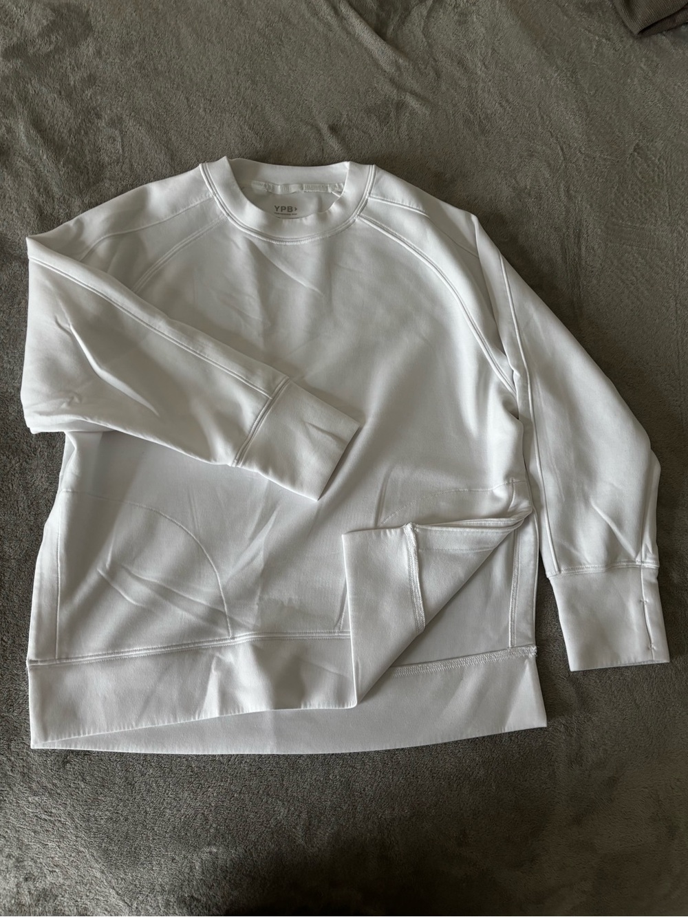 Abercrombie/YBP neoKNIT Crewneck - White